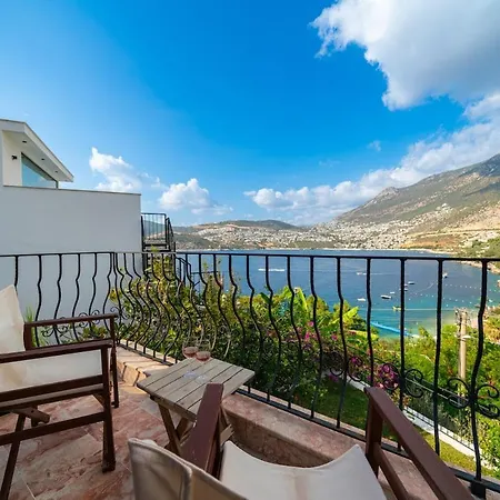 Secluded Luxury With Fabulous Sea Views Yesil Kelebek Kas